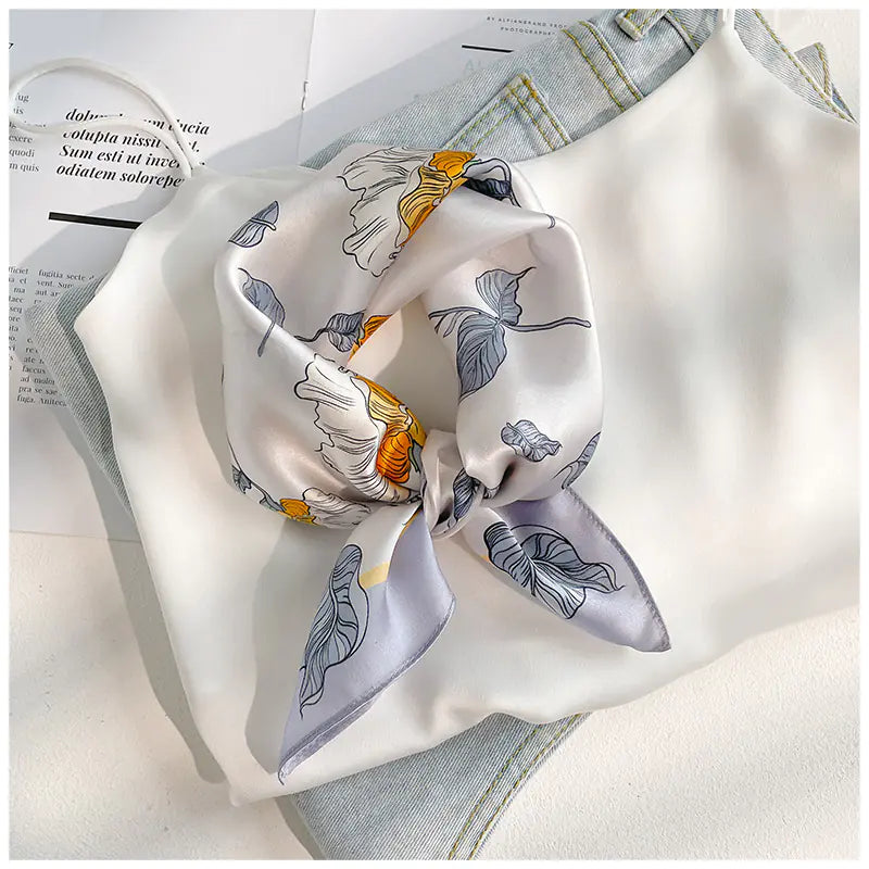 Delightful Pastell Silk-Like Scarf